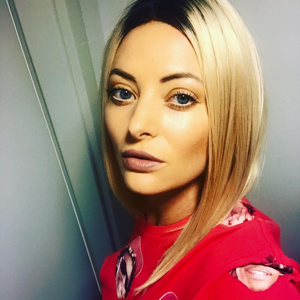 Delia are probleme de sănătate! Ce a pățit artista imediat după ce s-a &icirc;ntors din vacanță!