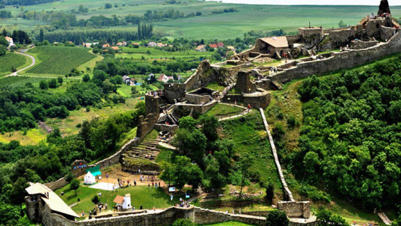 TOP 15 destinaţii ASCUNSE din Europa! Cu ce obiectiv turistic fascinant se laudă România