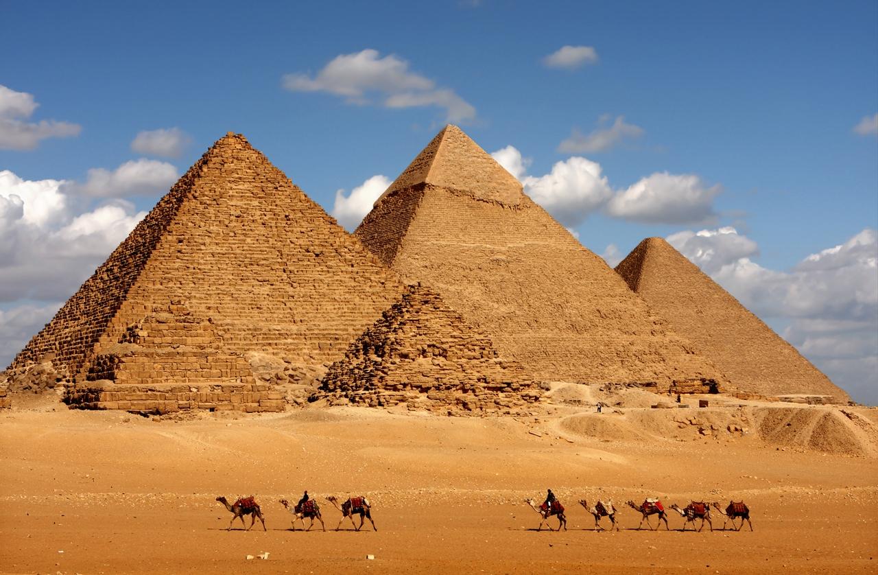Călătorie în timp în țara piramidelor și a templelor magnifice