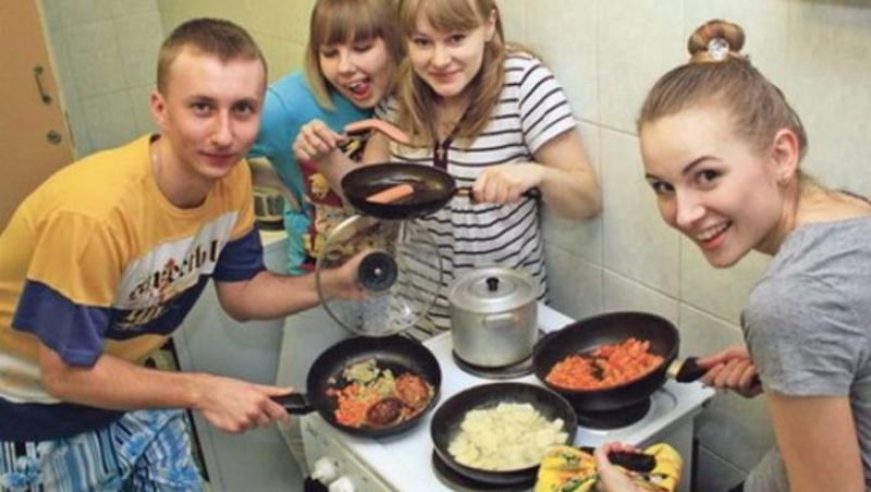 Ai noștri studenți mor de cald, ai rușilor se destrăbălează și în camerele de cămin! IMAGINI INTERZISE din căminele studențești din Rusia