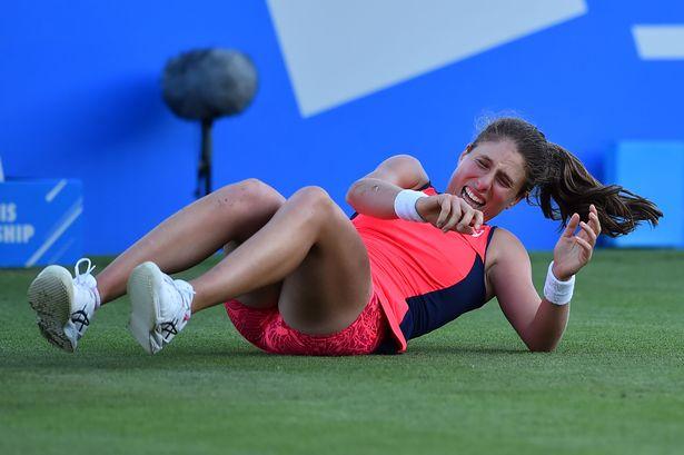 S-a calificat &icirc;n finală, dar s-a retras din turneu! Konta nu va juca ultimul act la Eastbourne, după ce s-a lovit la cap