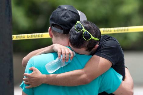 Atac armat în Orlando la un an de la tragedia în care și-au pierdut viața 49 de oameni în același loc ! Bilanț inițial: mai mulți morți!