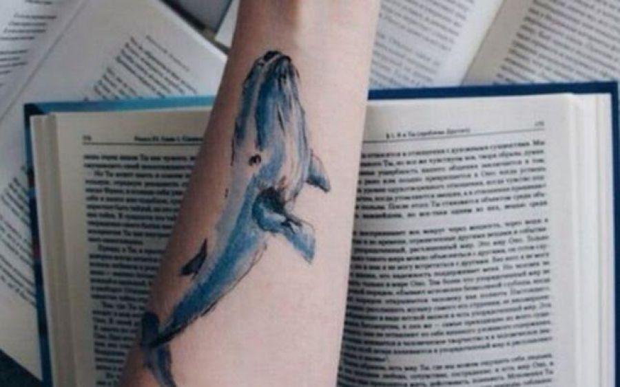 Atenţie, părinţi! "Balena albastră" face noi victime. Un adolescent s-a sinucis: "Este o chestie reală. Mi-am pierdut sora din cauza acestui joc"