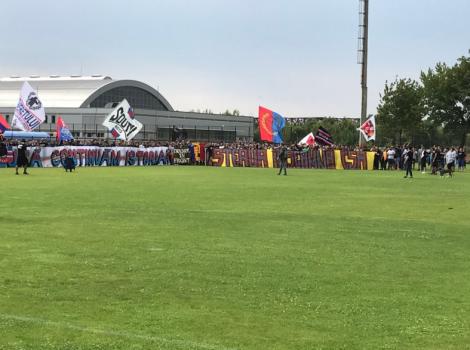 FOTO+VIDEO: CSA Steaua a prins viaţă! Peste 1.000 de suporteri au făcut spectacol la antrenamentul echipei din Ghencea