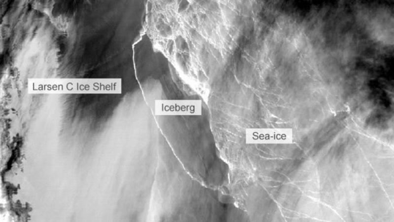 Este de 26 de ori mai mare ca Bucureştiul şi cântăreşte un MILIARD de tone! Primele imagini cu aisbergul uriaş care s-a desprins din calota glaciară a Antarcticii: 