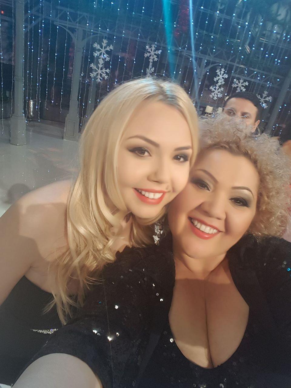 Minodora, una dintre cele mai bune prietene ale Denisei, sf&acirc;șiată de durere... O pl&acirc;nge pe artistă &icirc;mpreună cu miile de fani