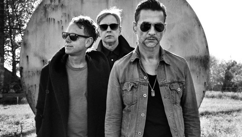 Fanii Depeche Mode au luat cu asalt Clujul! 40 de mii de oameni au venit în Ardeal pentru cel mai aşteptat concert al anului