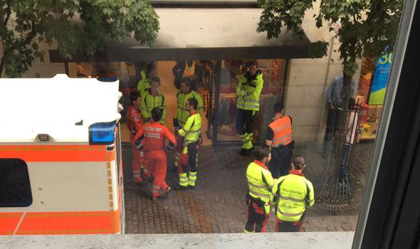 UPDATE: Atacatorul era &icirc;narmat cu un fierăstrău cu lanţ / Atac &icirc;n nordul Elveţiei! Cinci persoane au fost rănite, anunţă poliţia