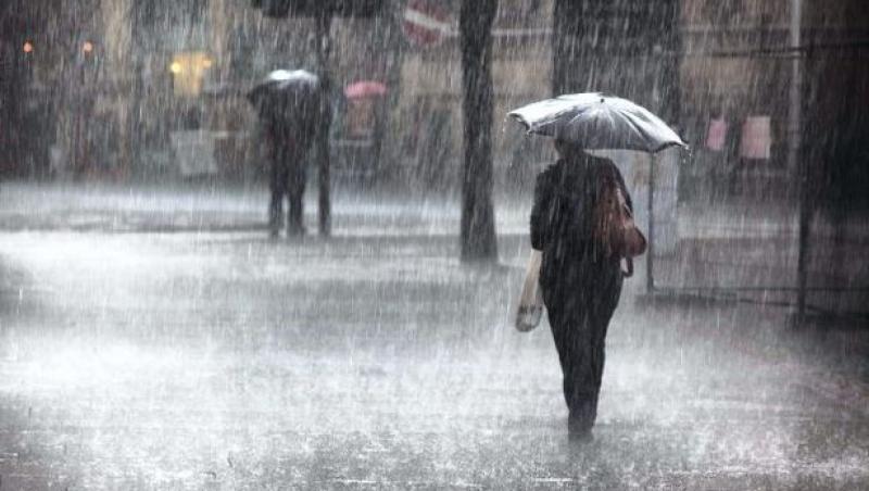 România, sub cod galben de ploi torențiale! Meteorologii anunță cum va fi vremea în următoarele ore și la ce să ne așteptăm