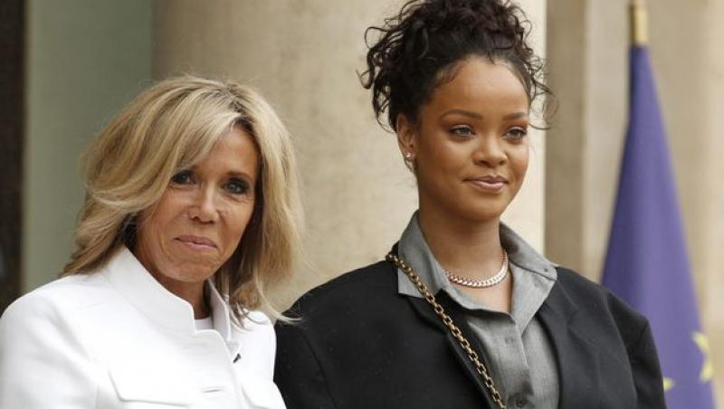 Rihanna s-a întâlnit oficial cu Emmanuel şi Brigitte Macron la Palatul Elysee . “Vom face un anunţ foarte important în septembrie”