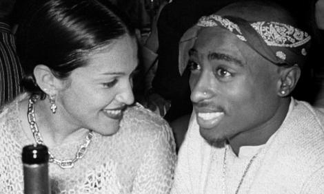 Scrisoarea în care rapperul Tupac îi explică Madonnei motivul pentru care o părăseşte: "Să fii văzută cu un bărbat de culoare ar fi ceva care te face să pari mai deschisă şi incitantă"