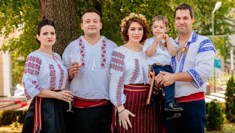 Cea mai tare nuntă a avut loc în inima Moldovei, la Iași! Cum s-au prezentat mirii și nuntașii în fața ofițerului stării civile: Imaginile, VIRALE
