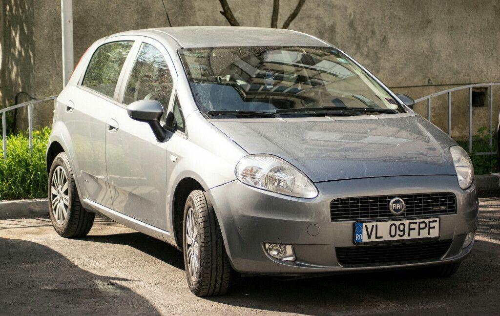 Rom&acirc;nii &icirc;și cumpără tot mașini la m&acirc;na a doua, dar mai noi! Scad v&acirc;nzările de mașini mai vechi de 10 ani