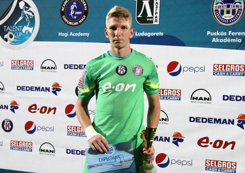 Clipe teribile pentru un fotbalist din Liga I. S-a accidentat GRAV &icirc;n ultimul meci de campionat, iar o zi mai t&acirc;rziu i-a murit tatăl