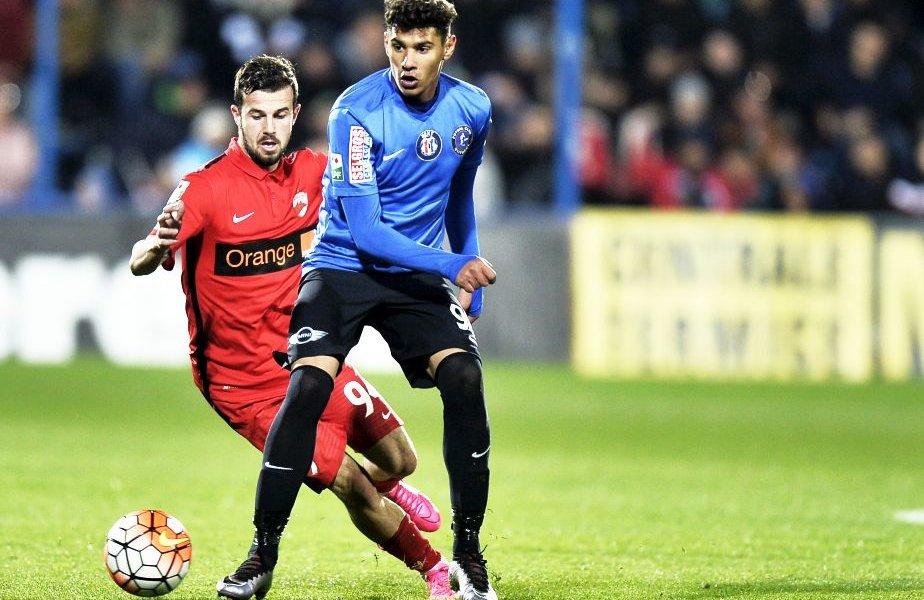 Becali &icirc;şi critică FAVORITUL şi anunţă că-l trece rezervă! "Vreau să-l aduc pe Florinel Coman, sa vadă şi Tănase cum e rezervă"