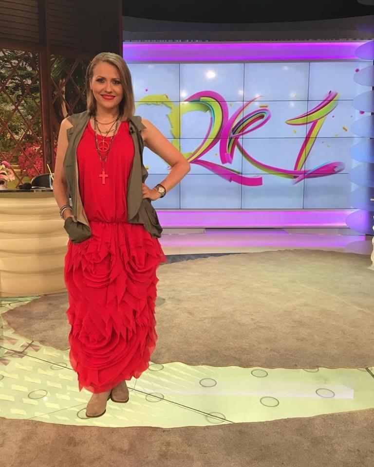 Mirela Vaida, cu nervii la păm&acirc;nt: "Of, Rom&acirc;nie, &icirc;mi eşti tare dragă, dar &icirc;mi vine să-mi iau c&acirc;mpii, c&acirc;nd văd c&acirc;tă bătaie de joc &icirc;nduri şi tu şi noi"