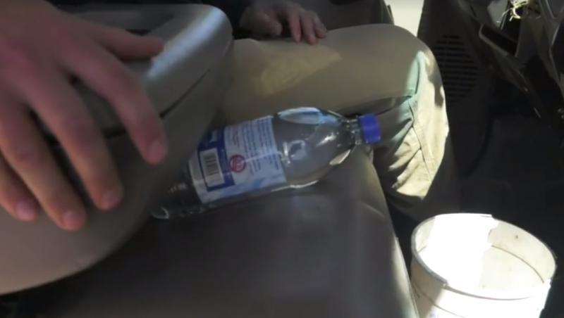 Ce se întâmplă dacă lași o sticlă de apă pe scaunul pasagerului! E mai periculos decât îți imaginezi!