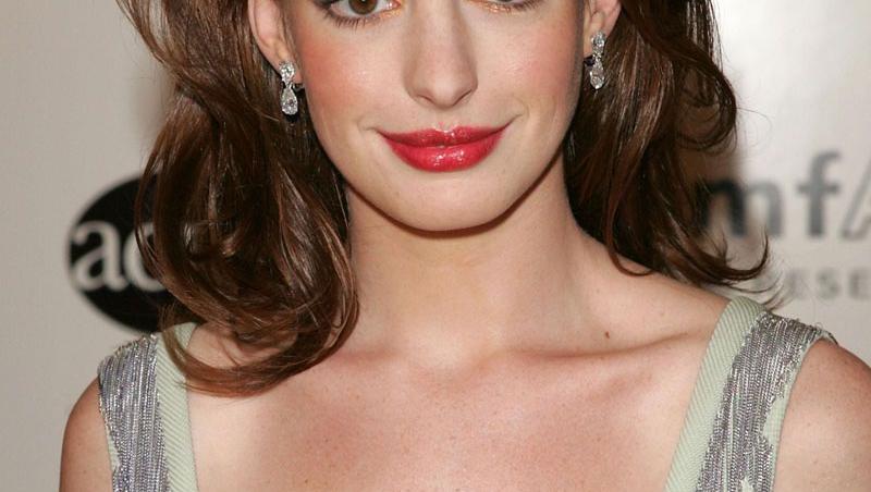 Fantine din „Mizerabilii“, victimă a hackerilor! Pe net, au apărut mai multe poze nud cu  Anne Hathaway pe rețelele de socializare. IMAGINI HOT