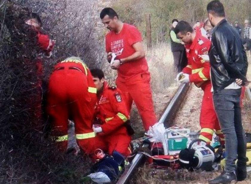 CUTREMURĂTOR! &rdquo;&Icirc;și dădea cu pumnii &icirc;n burtă ca să piardă sarcina!&rdquo; Ce a scris femeia care s-a aruncat &icirc;n fața trenului cu cele trei fetițe, pe biletul de adio