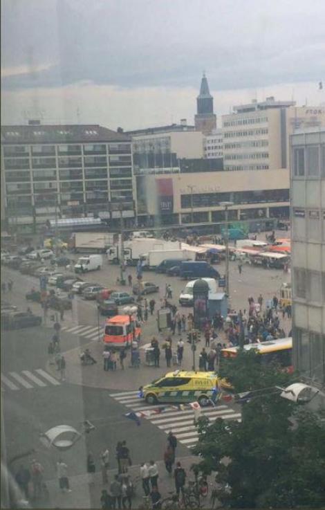 Oameni înjunghiați pe stradă, în Finlanda. Atacatorul a fost împușcat de poliție: Doi morți și șase răniți