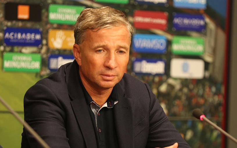 Scandal uriaş la CFR Cluj. Dan Petrescu l-a exclus din lot pe Mincă, iar clubul i-a reziliat contractul jucătorului
