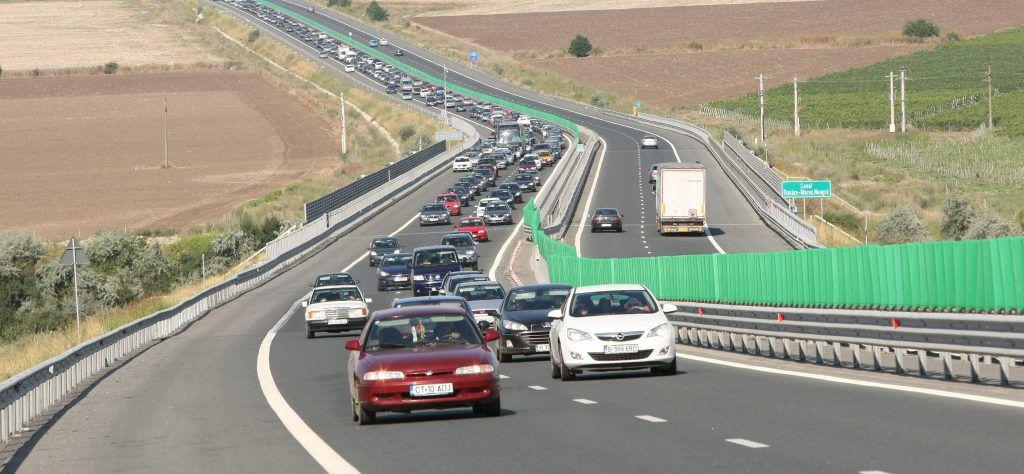 Te &icirc;ntorci de la mare? Trebuie să ai nervii tari. Traficul este blocat pe Autostrada Soarelui, pe sensul spre Capitală