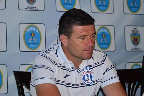 Un antrenor din Liga I n-a fost lăsat să intre la echipă! Blocat de paznici, urmează să fie demis