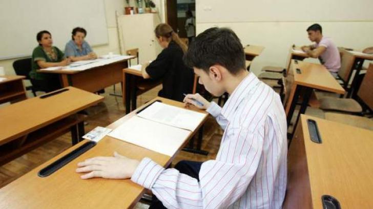 Autori clasici, la proba de Limba Rom&acirc;nă: Elevii spun că a fost mai simplu ca-n vară! Sesiunea a doua a examenului de bacalaureat continuă