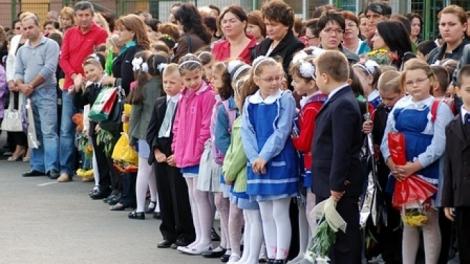 Anunţul de ULTIMĂ ORĂ făcut de ministrul Educaţiei! "Nu duceţi copiii în aceste şcoli"