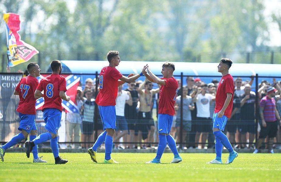 Liga a IV-a e mai tare dec&acirc;t Liga I. CSA Steaua, Rapid, CS Dinamo, Carmen, Progresul, Sportul şi Venus se bat la promovare