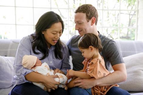 Mark Zuckerberg, fondatorul Facebook, tătic pentru a doua oară. Cu ce mesaj  emoționant a întâmpinat-o pe cea mică: "Numai o dată ai ocazia să fii copil, așa că nu îți irosi timpul"