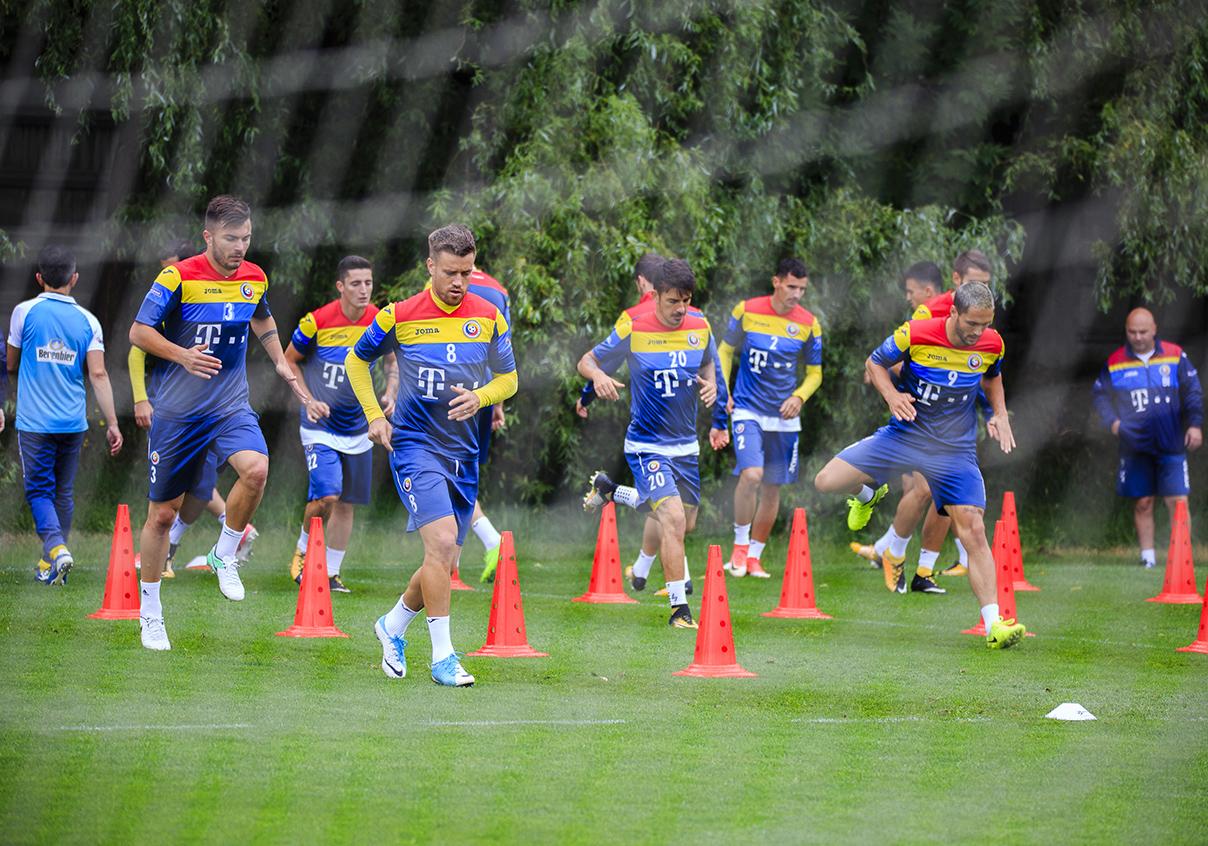 Probleme pentru Daum! Doi fotbalişti de la echipa naţională nu s-au antrenat din cauza accidentărilor