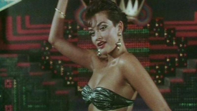 Acum 27 de ani, Anca Ţurcaşiu era DIVINĂ și DE VINĂ pentru toate fanteziile românilor în filmul “Miss Litoral”. Cum arată astăzi!