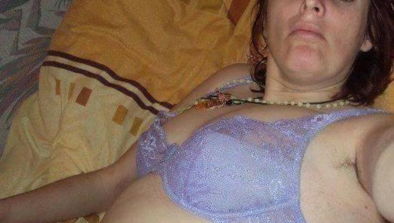 Rusoaicele, greu de întrecut...în prostie! S-au fotografiat în ipostaze jenante, iar imaginile au devenit virale!