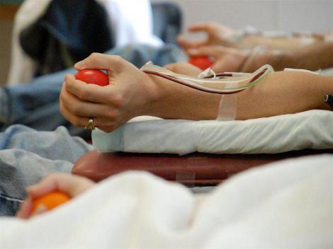 Donatorii de sânge ar putea să primească tichete de masă în valoare de 150 de lei. Ce condiții trebuie să îndeplinească