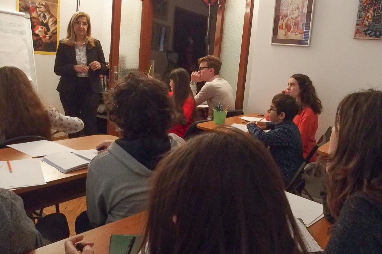 Sună clopoțelul la Clubul de Excelență!  Anul educațional 2017 &ndash; 2018 vine cu multe cursuri gratuite pentru copiii care vor să se autodepăşească!