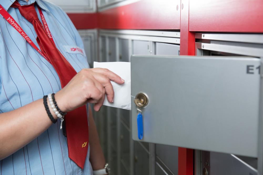 Surpriza de la poștă! Toți oamenii vor găsi plicul &icirc;n cutia poștală!