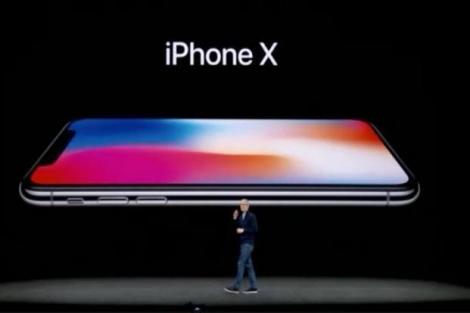 Apple și-a prezentat cel mai tare gadget al momentului! iPhone X a fost supranumit „telefonul viitorului”! Recunoașterea facială și bateria au fost marile surprize!