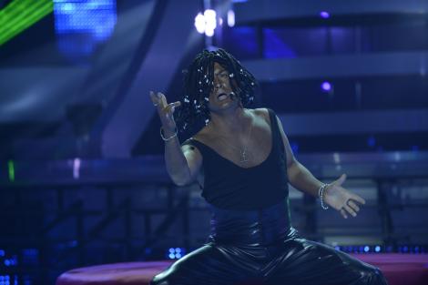 Așa bărbat mai rar: e artist pe scenă și meșter acasă! Cezar Ouatu ascultă seara muzică barocă și e pasionat de bricolaj