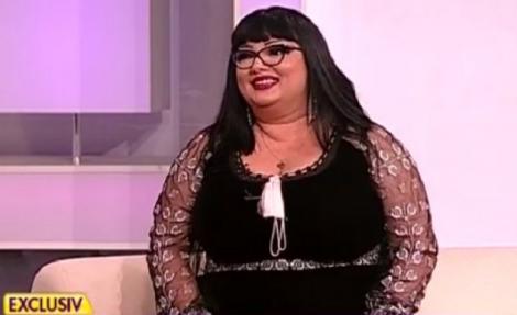 "Ozana, Ozana, unde-i oglinjoara?! Arăţi dumnezeieşte!" Jurata de la "Te cunosc de undeva" a slăbit at&acirc;t de mult, &icirc;nc&acirc;t e de nerecunoscut!"