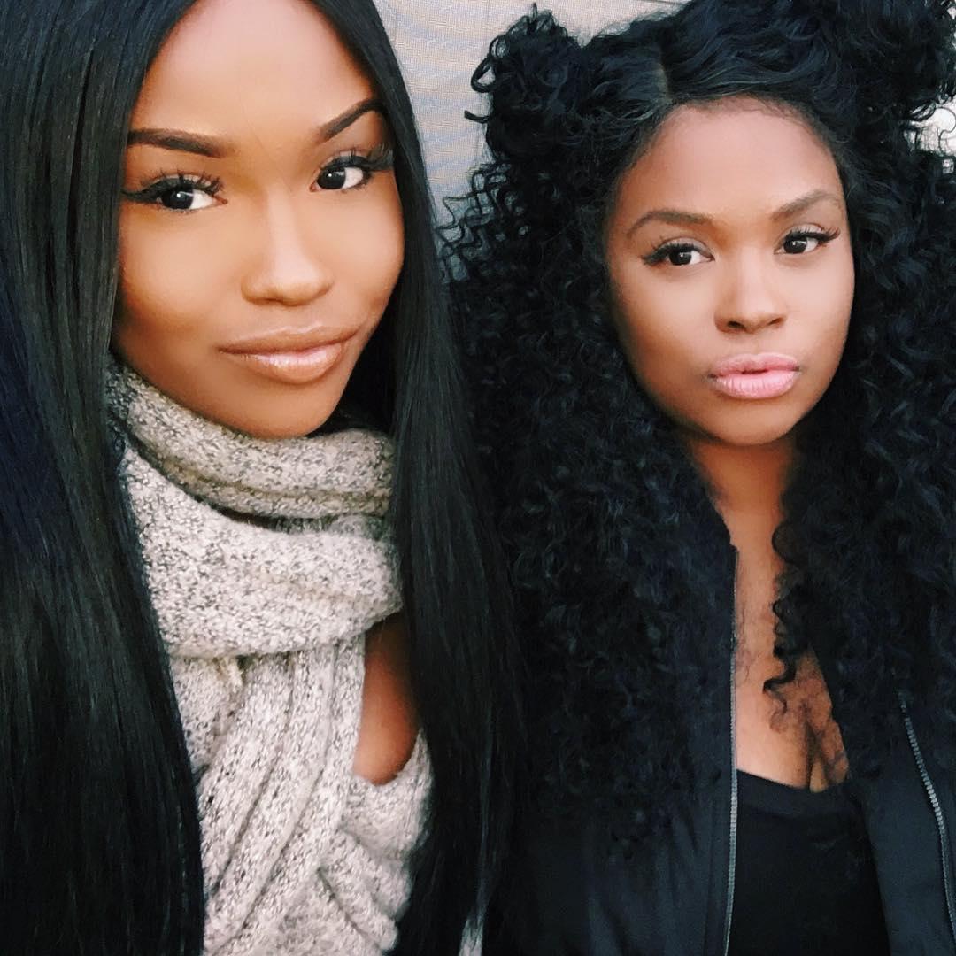 Imaginea care a &icirc;mpărțit internetul &icirc;n două: tu poți să &icirc;ți dai seama care este mama și care fiica?