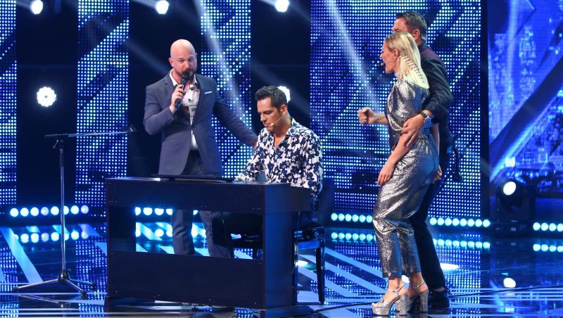 Nebunie pe scena X Factor România. Jurații părăsesc scaunele! Vedetele au făcut ceva nemaivăzut în acest show