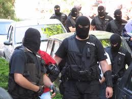 Percheziţii la Universitatea Tehnică din Cluj! Un profesor ar fi primit mită de la studenţi pentru a promova restanţele