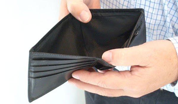 Val de scumpiri de la 1 octombrie: cresc prețurile energiei electrice, gazelor, carburanților și alimentelor!