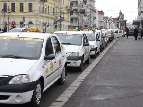 Un taximetrist din Cluj a acceptat o cursă în oraș. Când s-a uitat mai bine pe cine a luat în mașină, a rămas fără cuvinte!