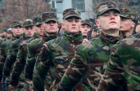Proiect de lege aflat în dezbatere. Tinerii români ar putea face armata, în cadrul unui serviciu militar cu voluntari