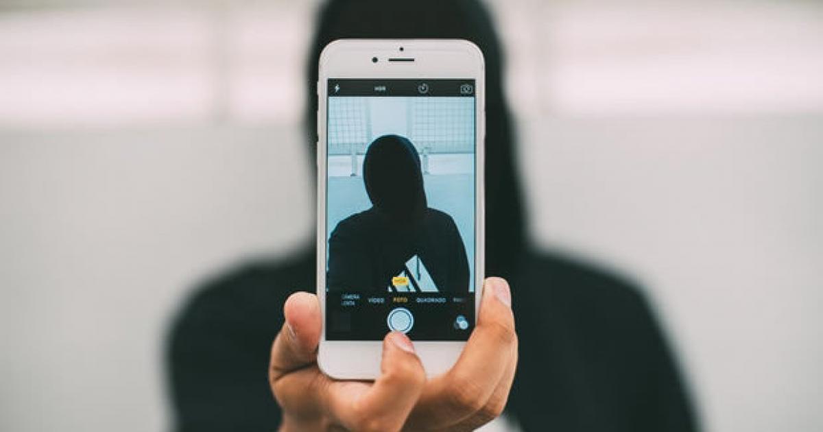 Atenție! Utilizatorii rom&acirc;ni de WhatsApp și Facebook Messenger, vizați de false campanii promoționale