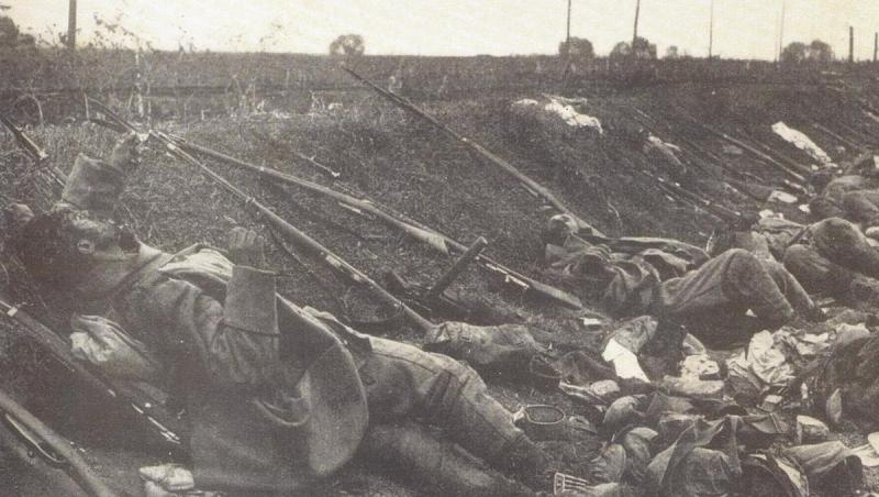 Masacrul din Gara Bartolomeu: 250 de eroi români secerați, mișelește, de către germani și unguri. Comuniștii le-au scos osemintele și au turnat...șosea peste ele!!!