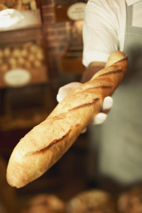 Un bucureștean și-a luat pâine de la hypermarket, dar a fost dezgustat de ceea ce a găsit înăuntru!