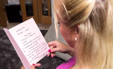 O femeie și-a pierdut sora în urma bătăliei cu cancerul, dar apoi a primit o scrisoare de dincolo de moarte! „Draga mea soră...”